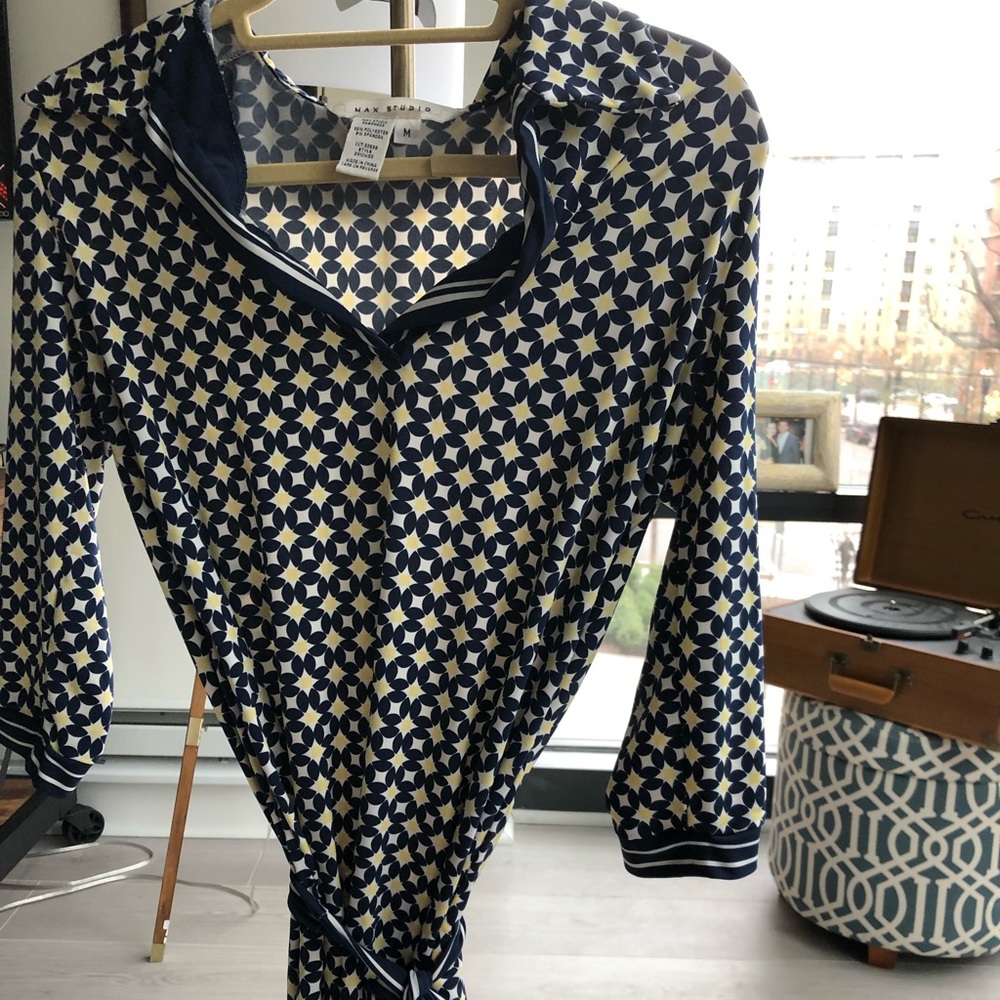 Patterned wrap dress